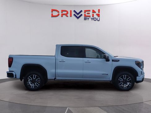 Used 2023 GMC Sierra 1500 AT4 w/ AT4 Premium Package image 6