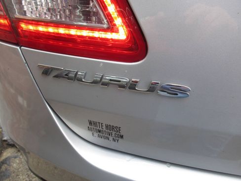 Used 2015 Ford Taurus SEL w/ Equipment Group 201A AWD/4WD image 10