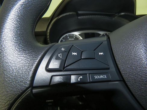 Certified 2025 Nissan Versa S w/ Trunk Package image 15