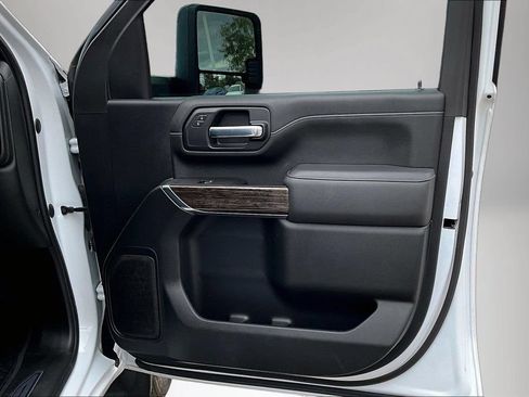 Used 2022 GMC Sierra 2500 SLE w/ SLE Convenience Package RWD image 28