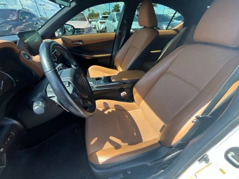 Used 2022 Lexus IS 300 w/ Accessory Package RWD image 9