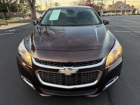 Used 2015 Chevrolet Malibu LT image 3