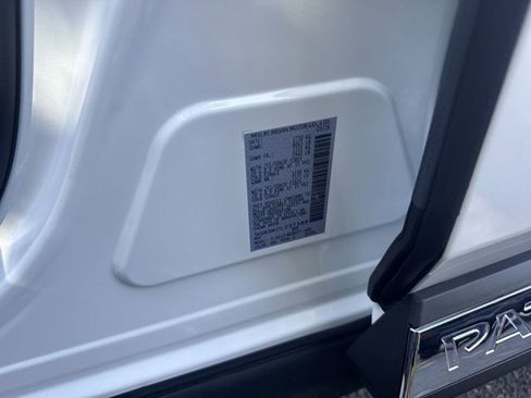 New 2026 Nissan Pathfinder Platinum AWD/4WD image 39