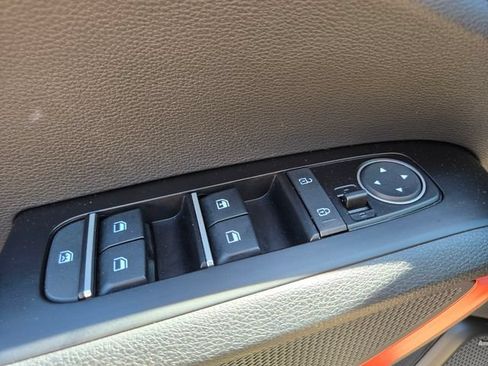 Used 2025 Kia Soul GT-Line w/ GT-Line Technology Package FWD image 40