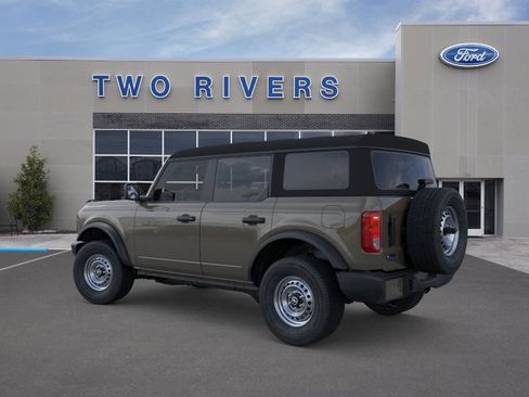 New 2025 Ford Bronco 4-Door image 4