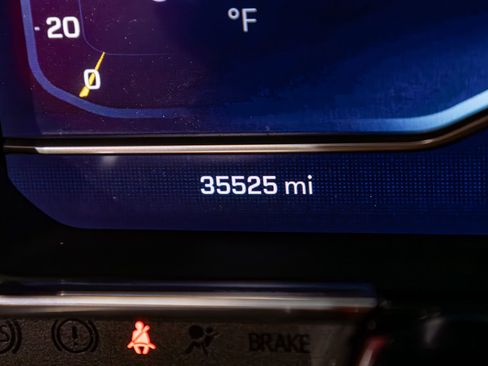 Used 2024 Chevrolet Silverado 2500 LTZ w/ LTZ Convenience Package AWD/4WD image 17