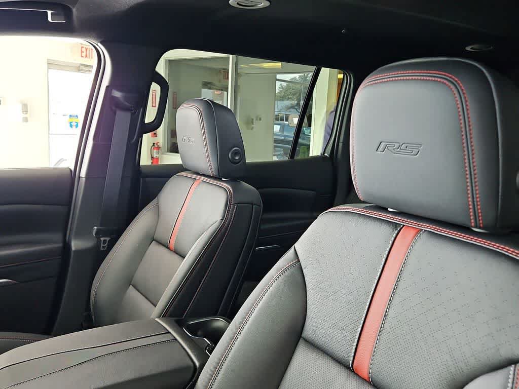 New 2026 Chevrolet Traverse RS FWD image 7