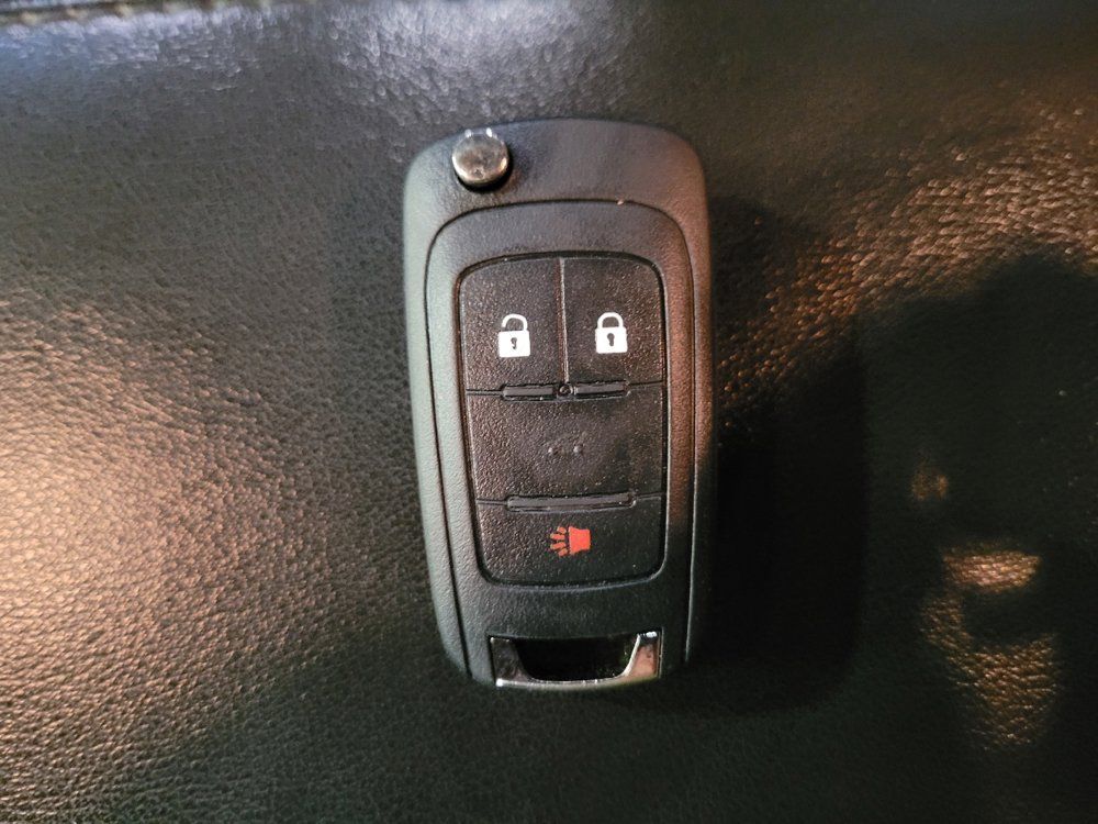 Used 2017 Chevrolet Equinox LS FWD image 32