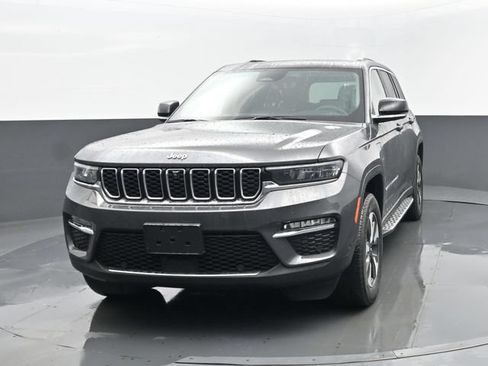 Used 2023 Jeep Grand Cherokee 4WD 4xe w/ Luxury Tech Group II image 25