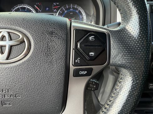 Used 2016 Toyota 4Runner SR5 image 17