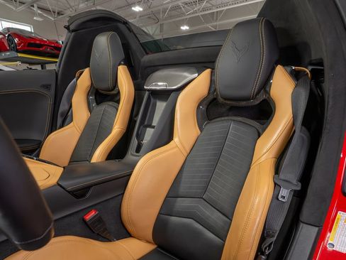 Used 2022 Chevrolet Corvette Stingray Premium Conv w/ Z51 Performance Package RWD image 14