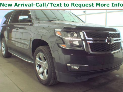 Used 2017 Chevrolet Suburban Premier AWD/4WD image 1
