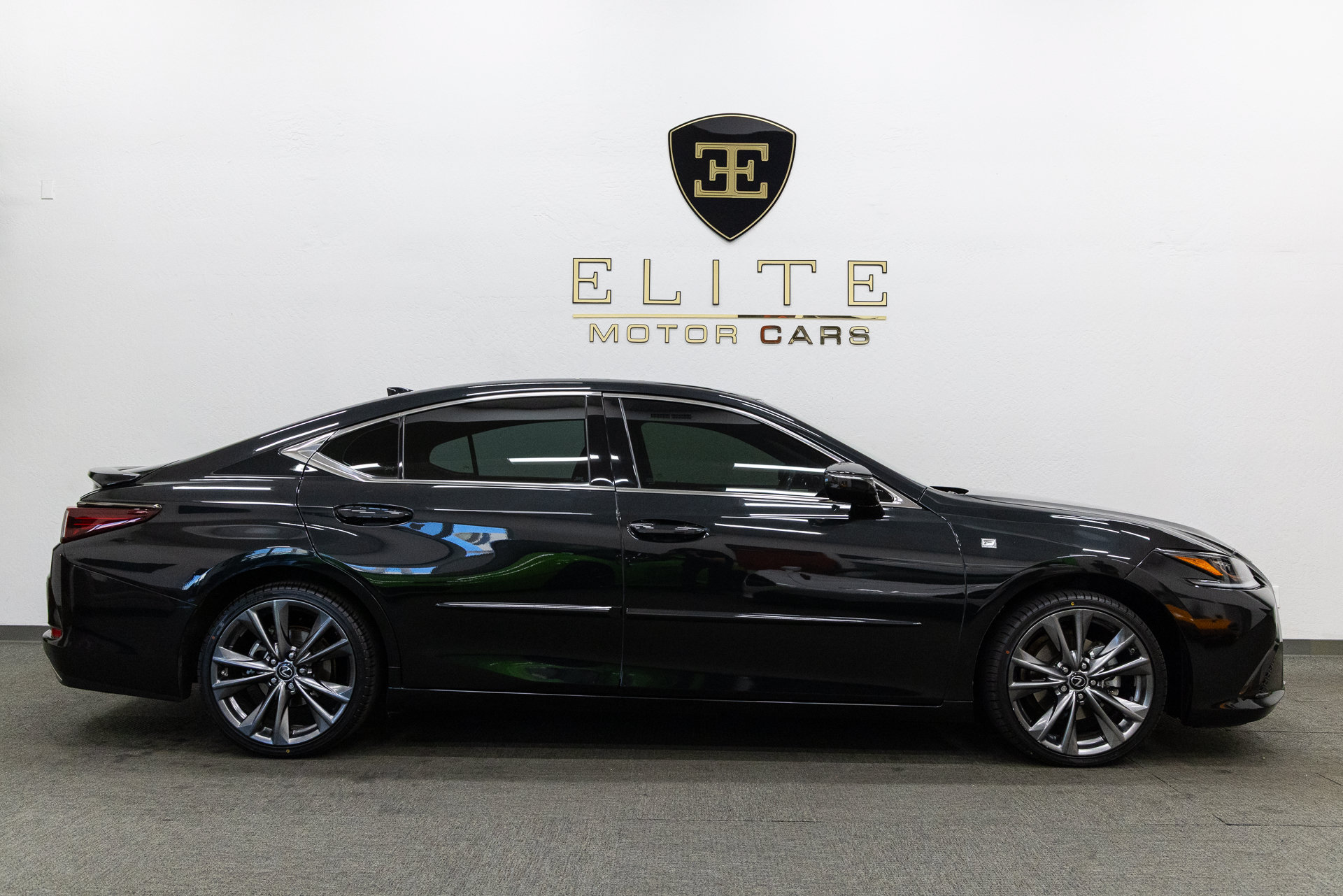 Used 2020 Lexus ES 350 F Sport w/ Accessory Package 2 FWD image 10