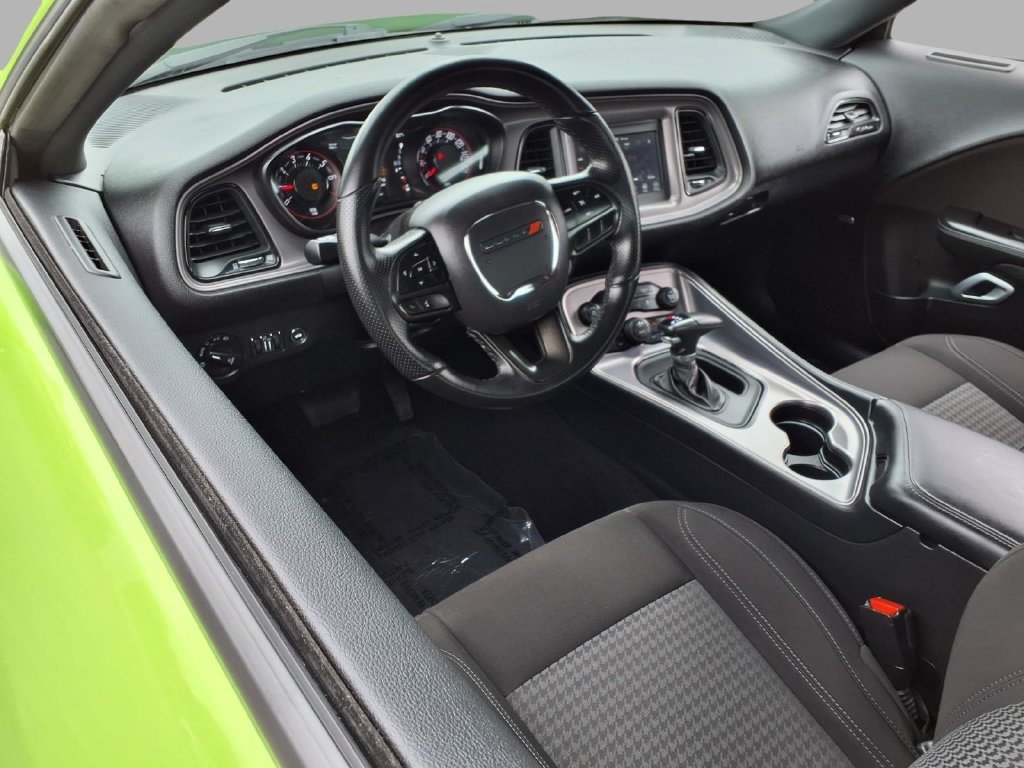 Used 2023 Dodge Challenger SXT w/ Blacktop Package RWD image 4