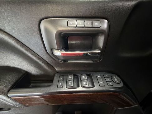 Used 2018 GMC Sierra 1500 SLT w/ SLT Premium Package AWD/4WD image 13
