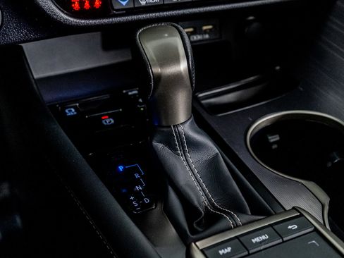 Used 2022 Lexus RX 450h F Sport image 24