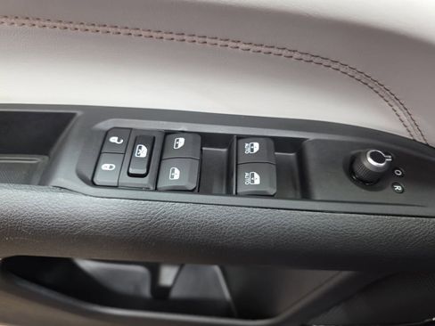 Used 2022 Jeep Compass Limited image 26