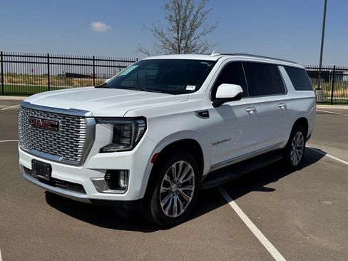 Used 2021 GMC Yukon XL Denali w/ Advanced Technology Package AWD/4WD image 1