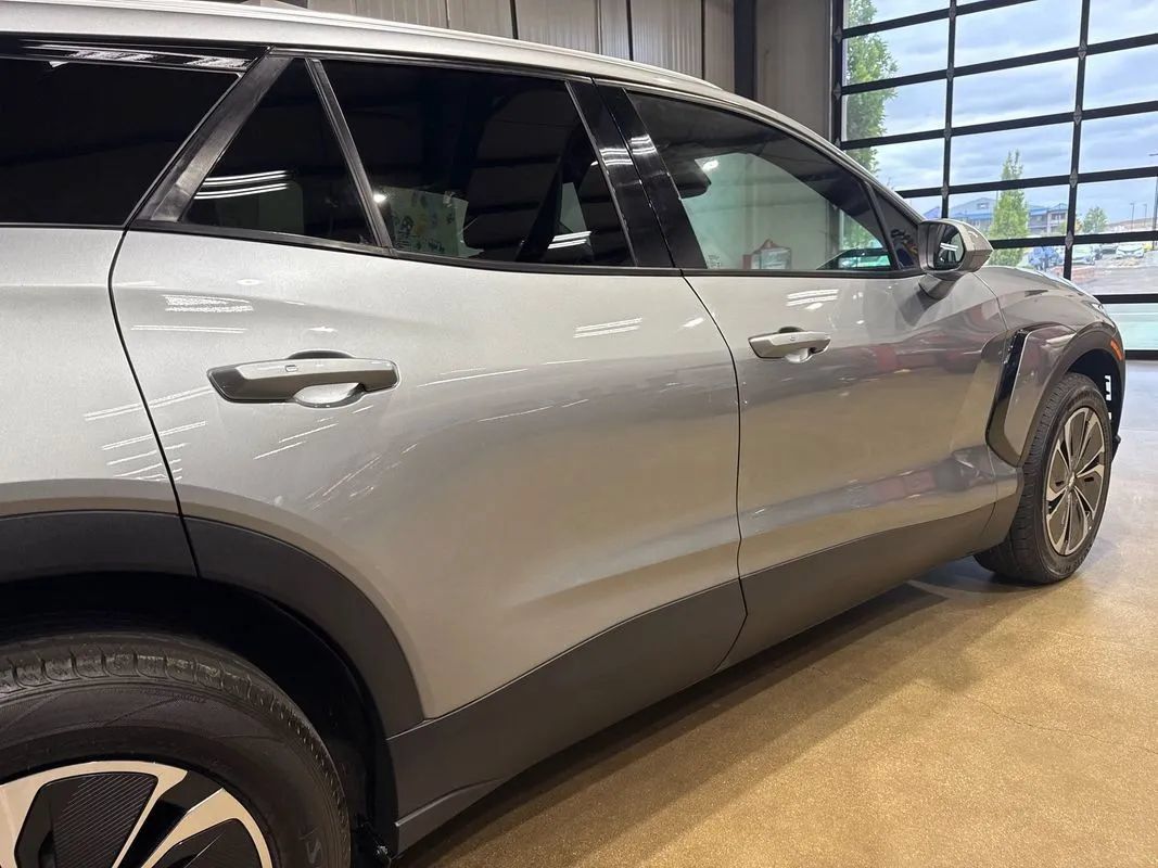 Used 2024 Chevrolet Blazer EV LT AWD/4WD image 35