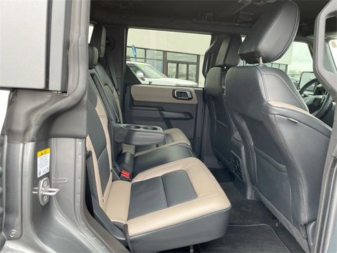 Used 2024 Ford Bronco Wildtrak image 13