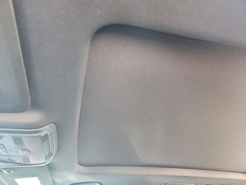 Used 2020 Cadillac XT6 Premium Luxury image 34