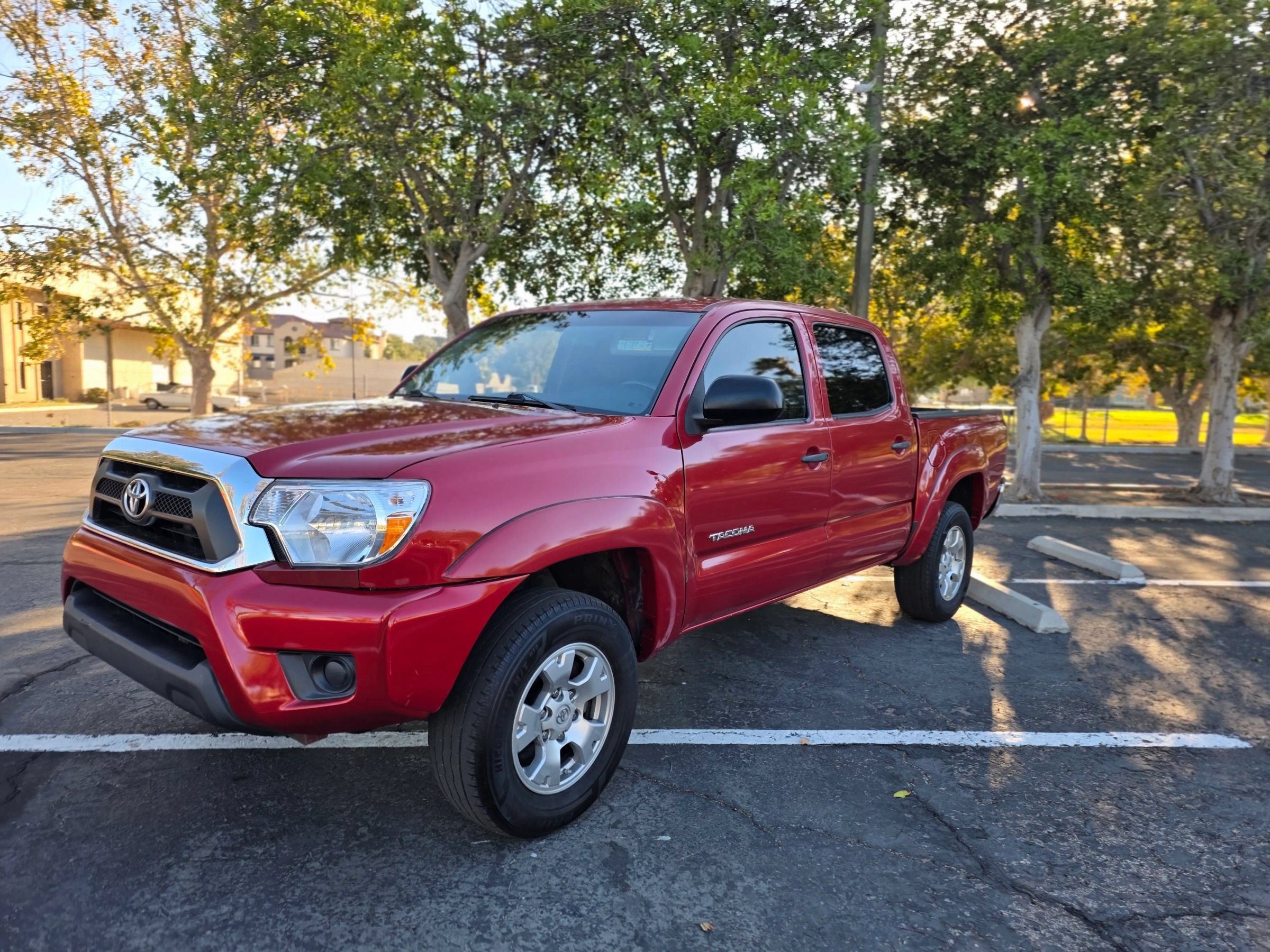 Used 2015 Toyota Tacoma PreRunner RWD image 3