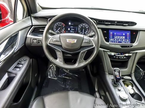 Used 2024 Cadillac XT5 Premium Luxury AWD/4WD image 13