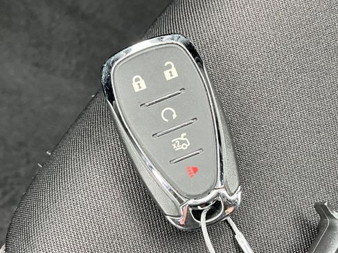 Used 2024 Chevrolet Malibu LT image 25