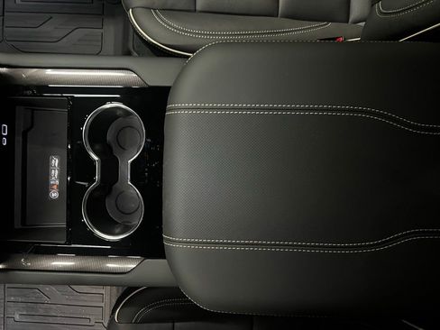 New 2026 GMC Yukon XL Elevation w/ Elevation Premium Package image 25