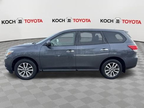 Used 2013 Nissan Pathfinder S image 4