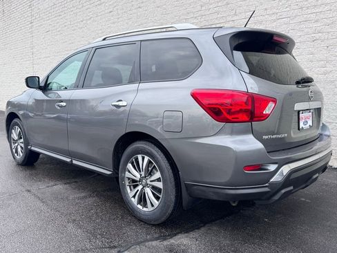 Used 2018 Nissan Pathfinder S image 10