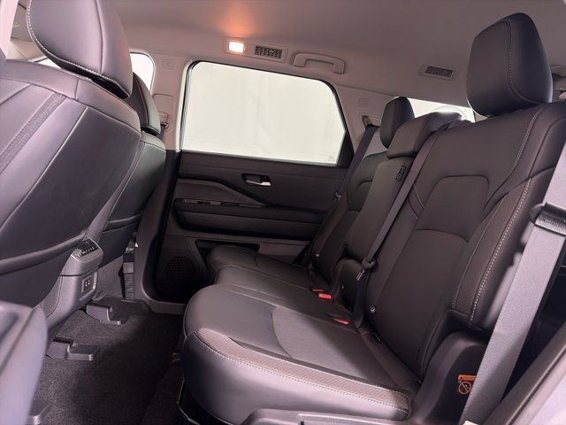 Certified 2026 Nissan Pathfinder SL AWD/4WD image 7