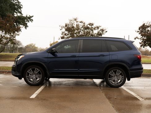 Certified 2022 Honda Pilot Sport image 6