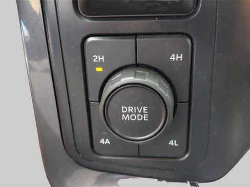 Used 2021 Ford F150 Lariat image 28