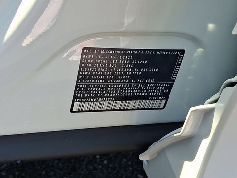 New 2026 Volkswagen Tiguan SE R-Line AWD/4WD image 18