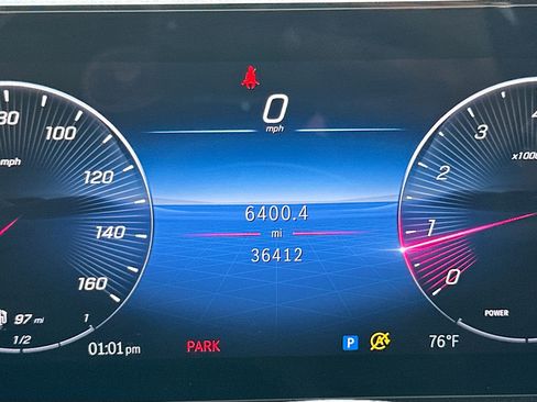 Used 2024 Mercedes-Benz GLB 250 image 12