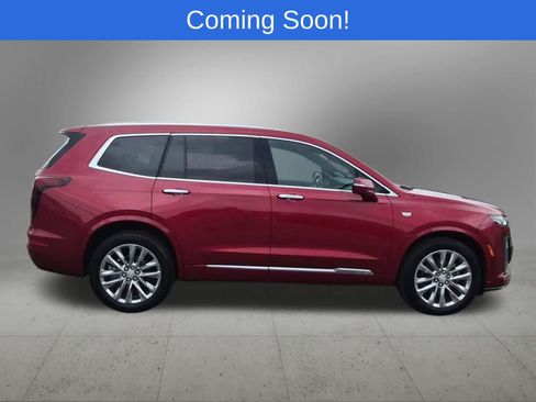 Used 2024 Cadillac XT6 Premium Luxury w/ LPO, Floor Liner Package AWD/4WD image 7