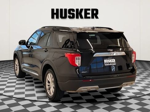 Used 2023 Ford Explorer XLT w/ Equipment Group 202A AWD/4WD image 7