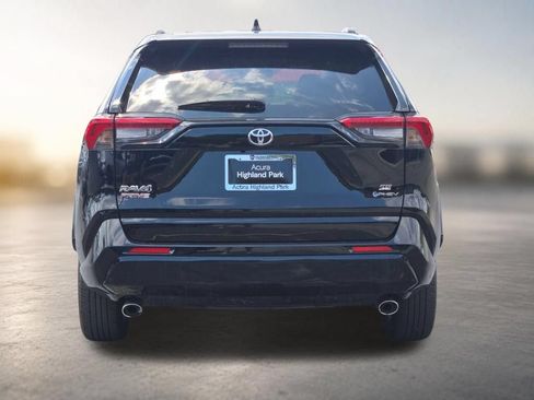 Used 2025 Toyota RAV4 SE AWD/4WD image 14