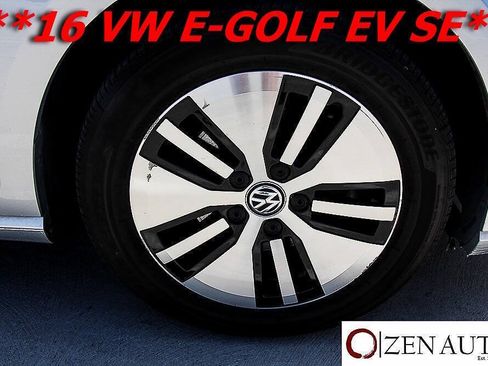 Used 2016 Volkswagen e-Golf SE FWD image 46