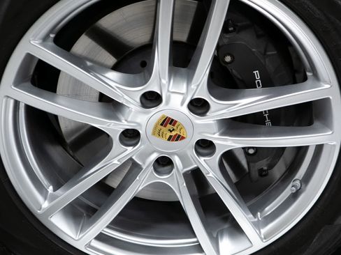 Certified 2023 Porsche Cayenne AWD/4WD image 11