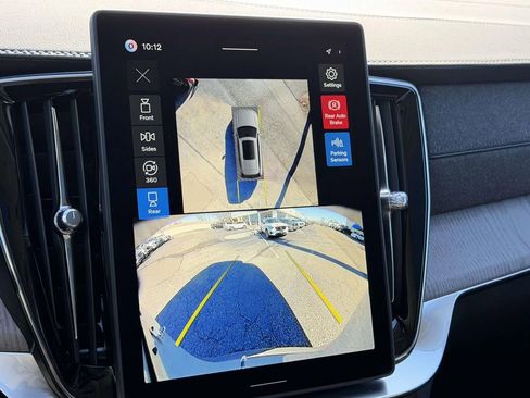 New 2026 Volvo XC90 B6 Ultra w/ Protection Package image 4