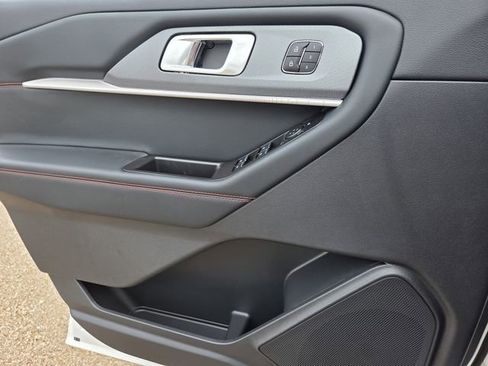New 2026 Ford Explorer ST-Line RWD image 13