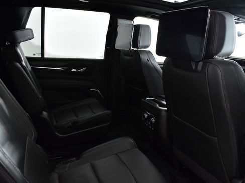 Used 2022 GMC Yukon Denali w/ Denali Ultimate Package image 39