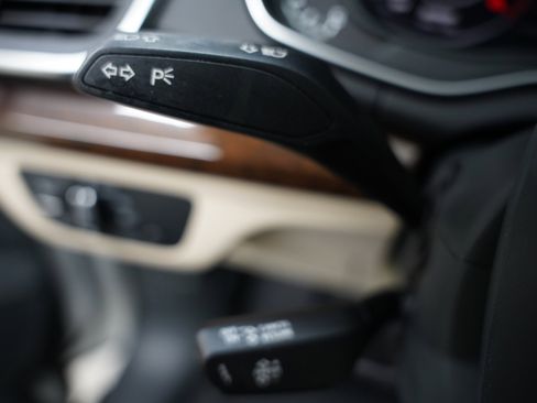 Used 2020 Audi Q5 2.0T Premium Plus image 14