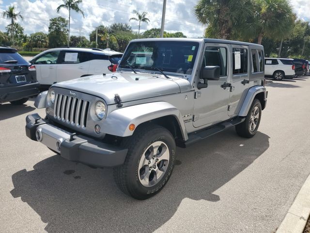 Used 2016 Jeep Wrangler Unlimited Sahara AWD/4WD image 2