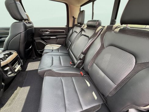 Used 2020 RAM 1500 Laramie AWD/4WD image 13