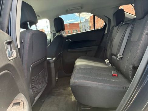 Used 2017 Chevrolet Equinox LT w/ Convenience Package image 17