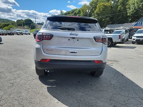 New 2025 Jeep Compass Limited w/ Sun & Sound Group image 4