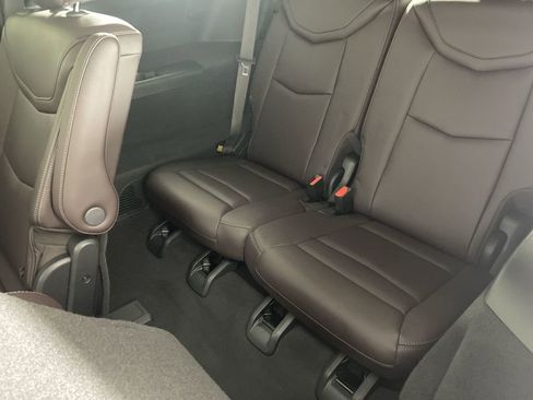 Used 2021 Cadillac XT6 Premium Luxury image 28